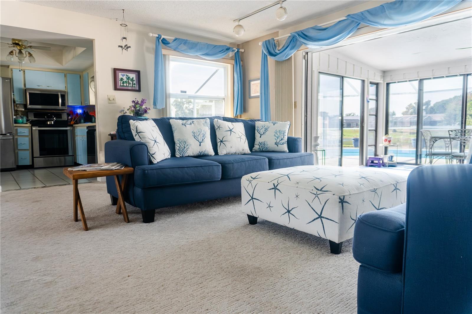 PINE LAKES - Residential