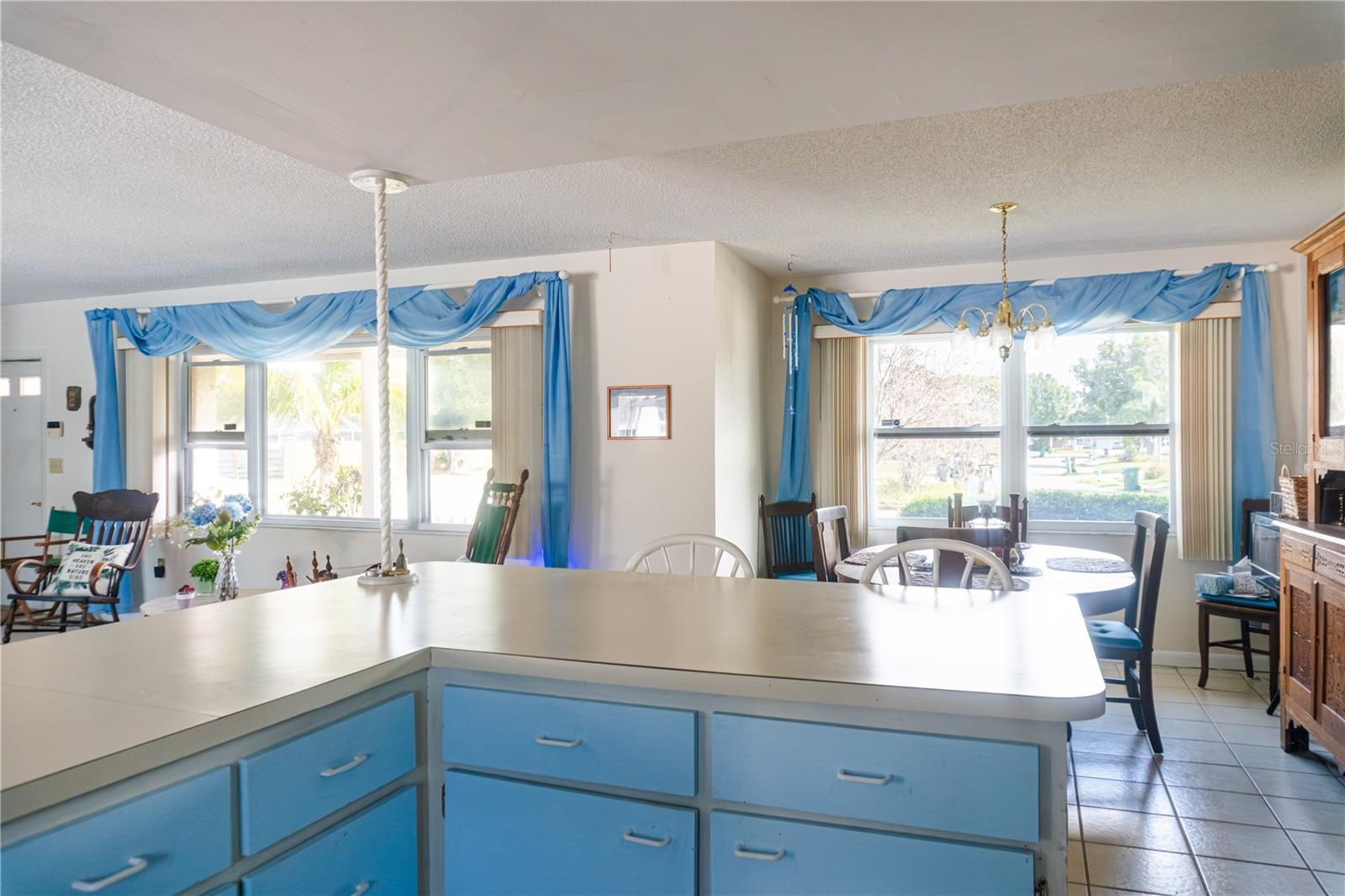 PINE LAKES - Residential