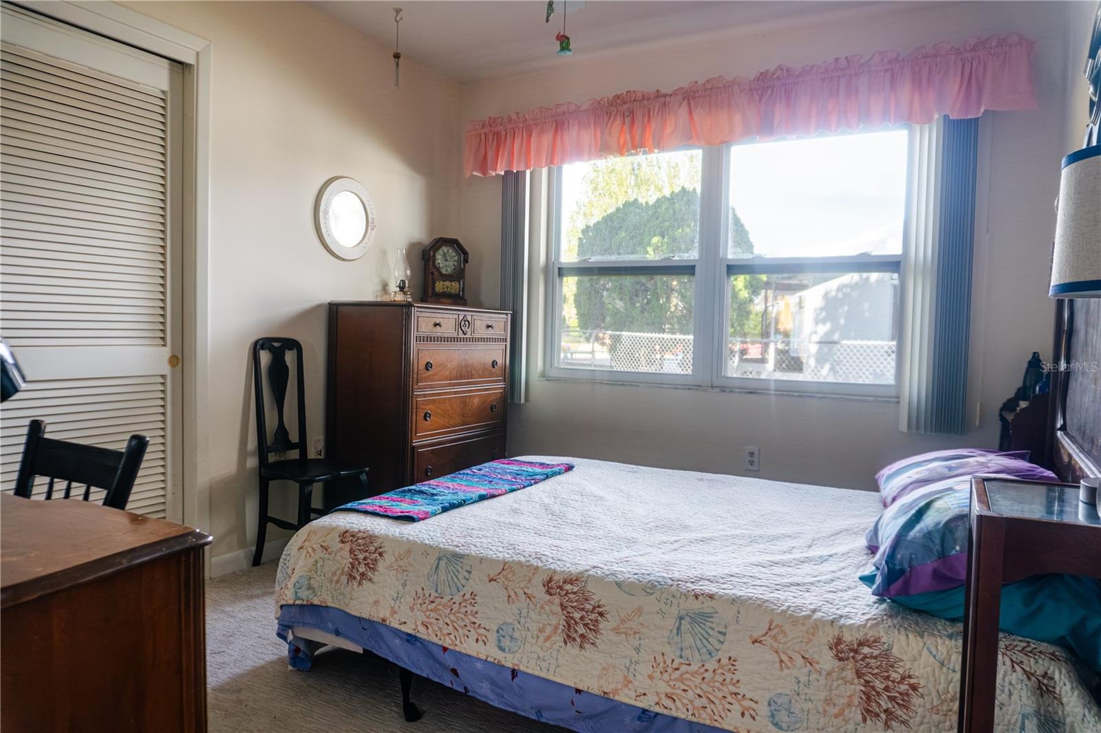 PINE LAKES - Residential