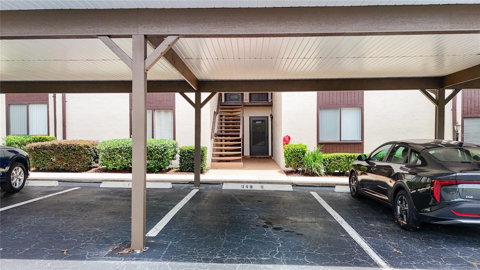 548 FAIRWAYS DRIVE B