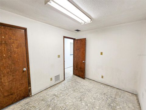 Tiny photo for 11121 SE 53rd Court, Belleview, FL 34420 (MLS # OM708724)