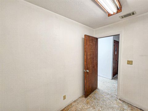 Tiny photo for 11121 SE 53rd Court, Belleview, FL 34420 (MLS # OM708724)