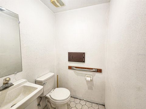 Tiny photo for 11121 SE 53rd Court, Belleview, FL 34420 (MLS # OM708724)