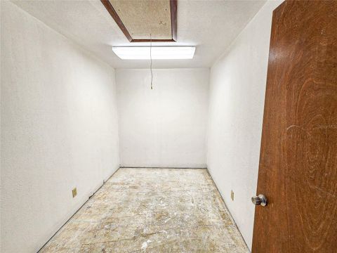 Tiny photo for 11121 SE 53rd Court, Belleview, FL 34420 (MLS # OM708724)