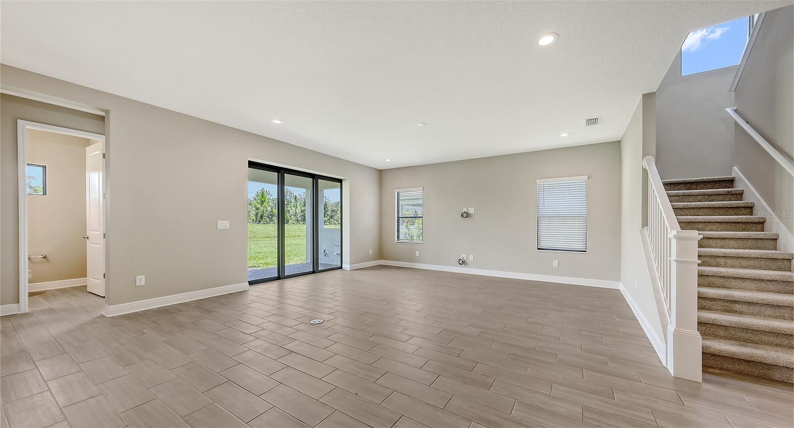 PALM GROVE AT LAKEWOOD RANCH - Residential