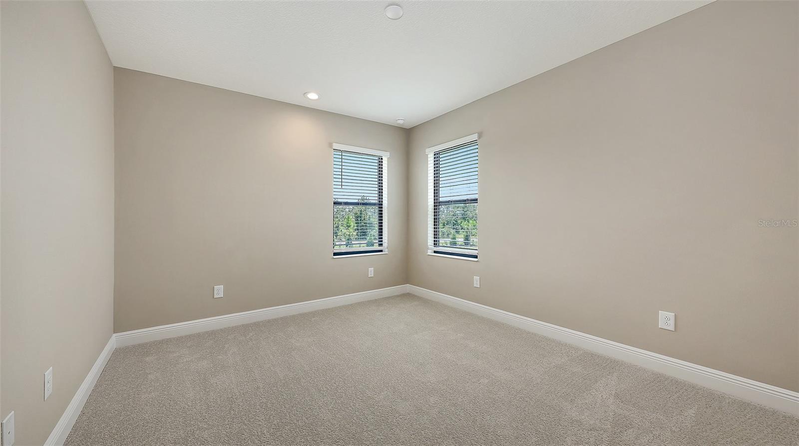 PALM GROVE AT LAKEWOOD RANCH - Residential