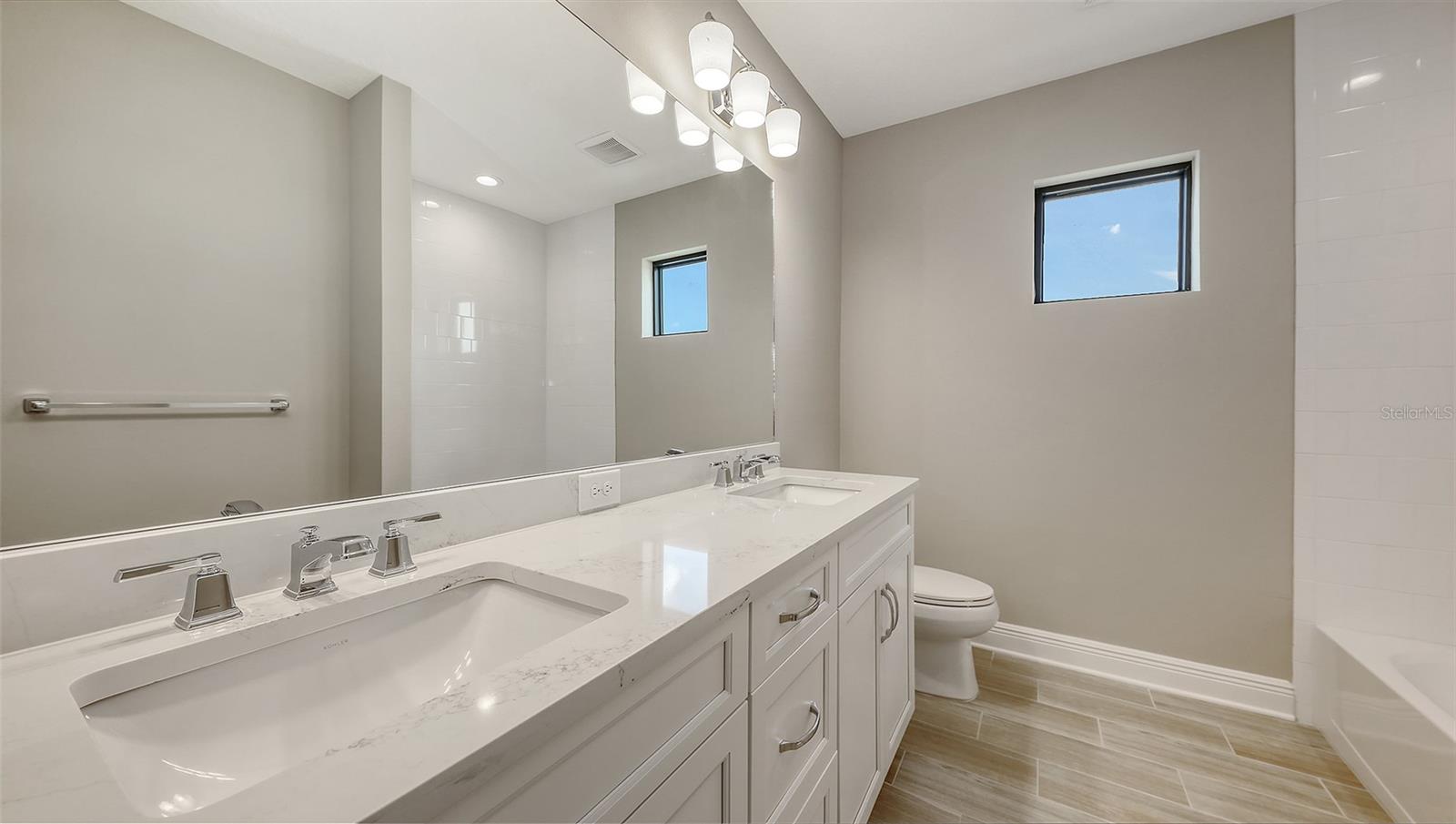 PALM GROVE AT LAKEWOOD RANCH - Residential