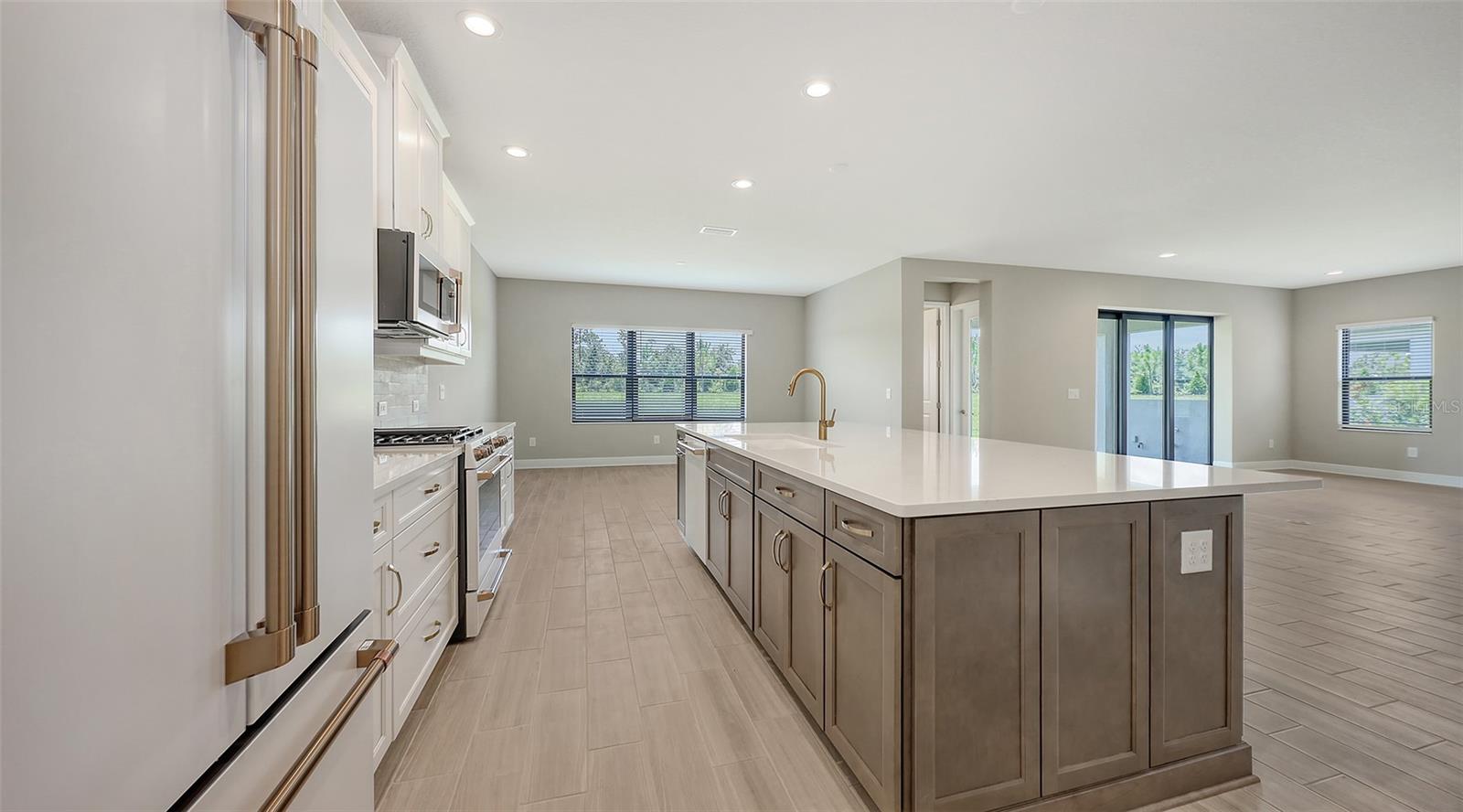 PALM GROVE AT LAKEWOOD RANCH - Residential