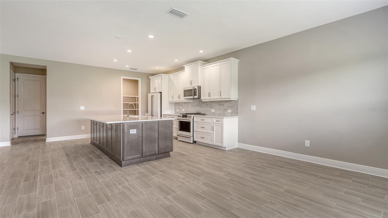 PALM GROVE AT LAKEWOOD RANCH - Residential