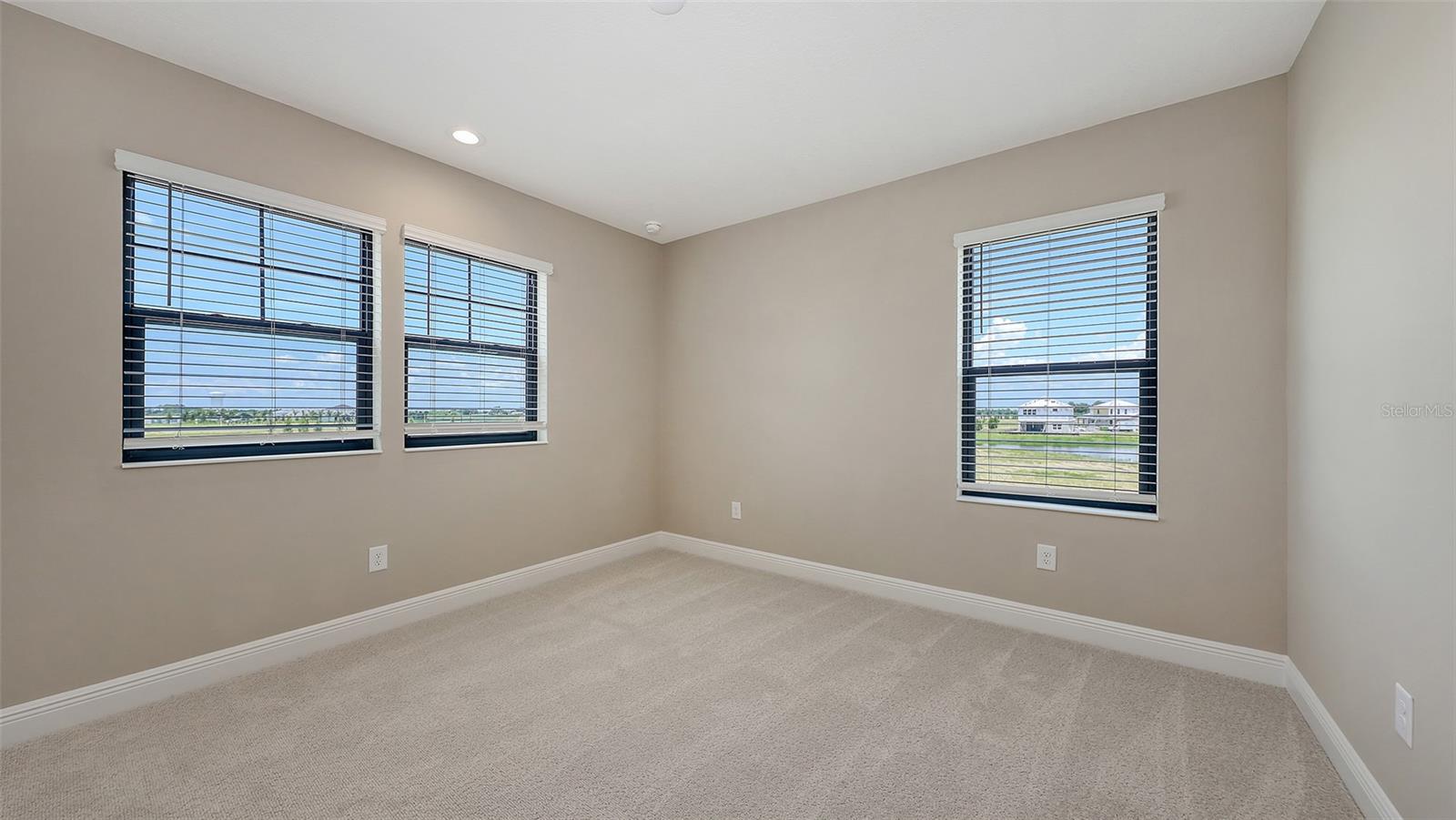 PALM GROVE AT LAKEWOOD RANCH - Residential