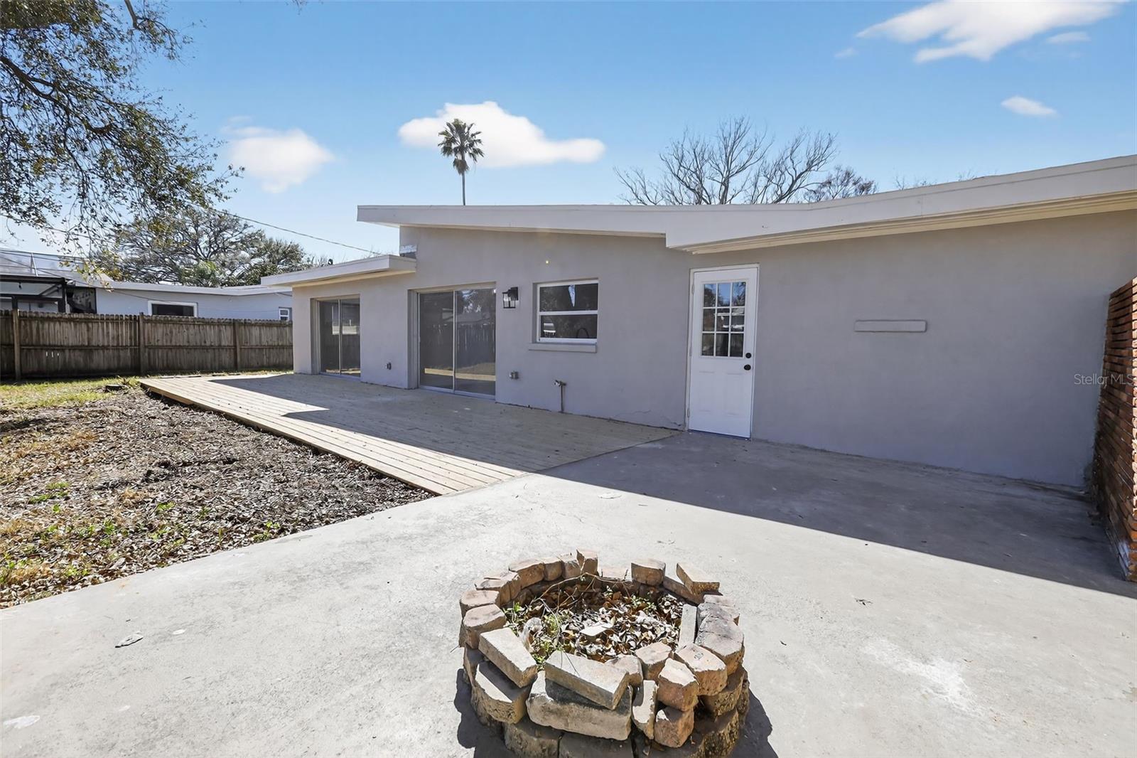 HIGHLAND PINES 5TH ADD - Residential