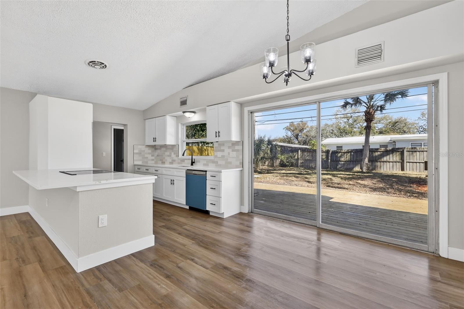 HIGHLAND PINES 5TH ADD - Residential