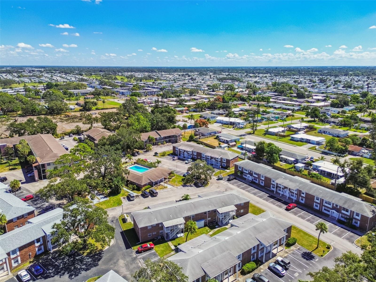CENTRAL CORTEZ PLAZA - Residential