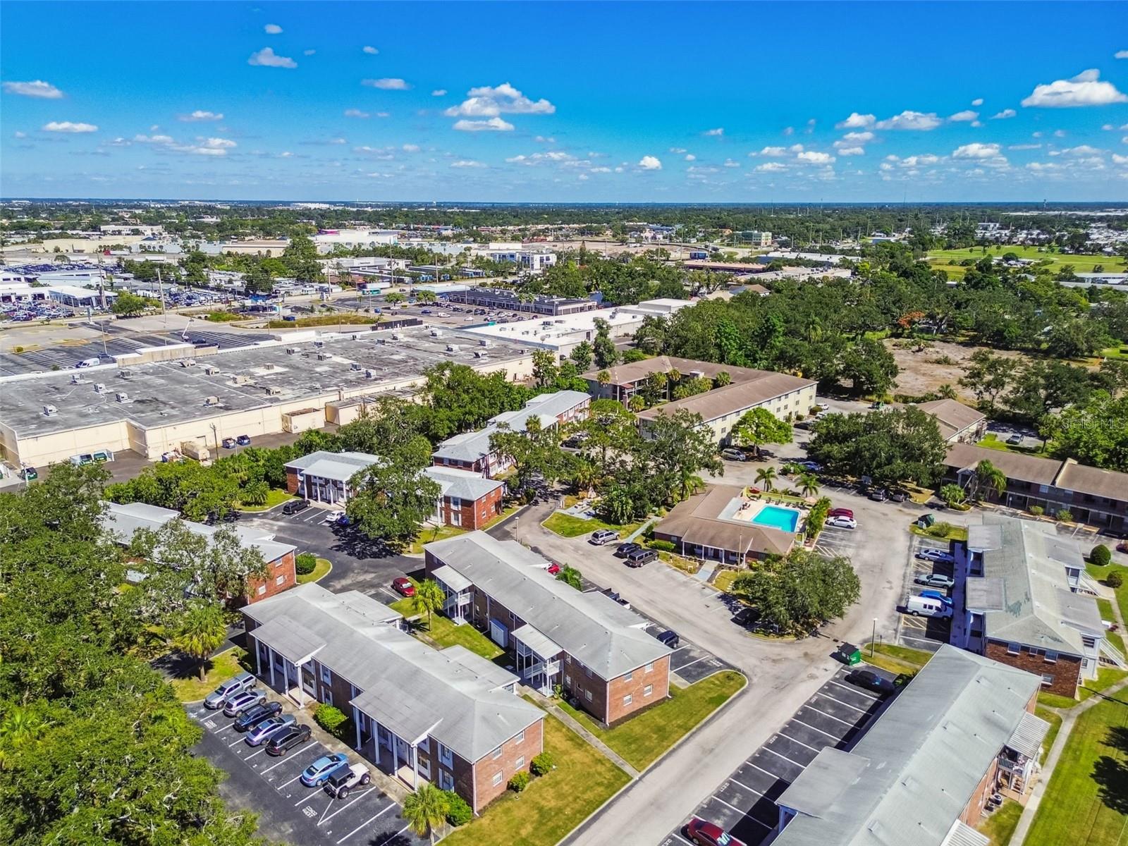 CENTRAL CORTEZ PLAZA - Residential