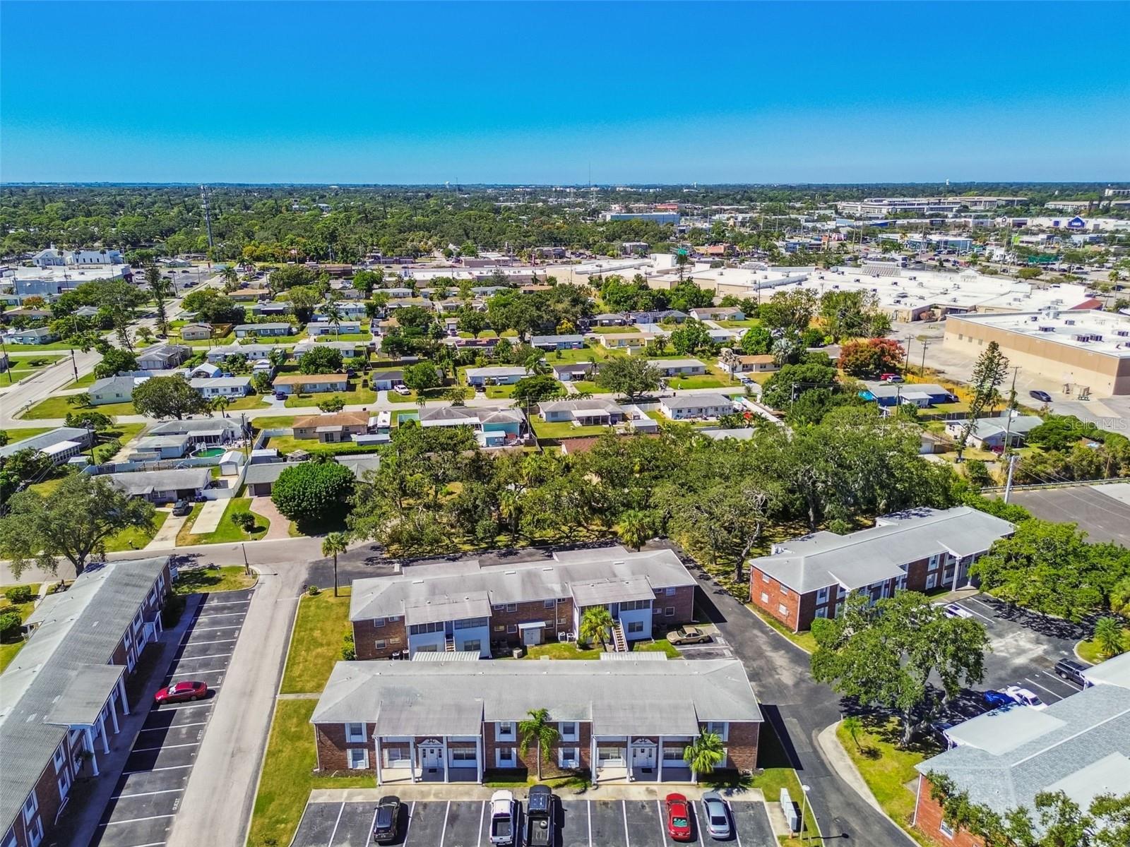 CENTRAL CORTEZ PLAZA - Residential