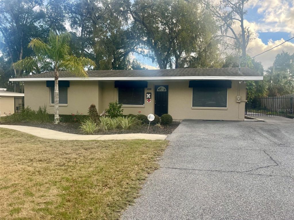 Photo of 130 E 1st Street, Apopka, FL 32703 (MLS # O6383076)