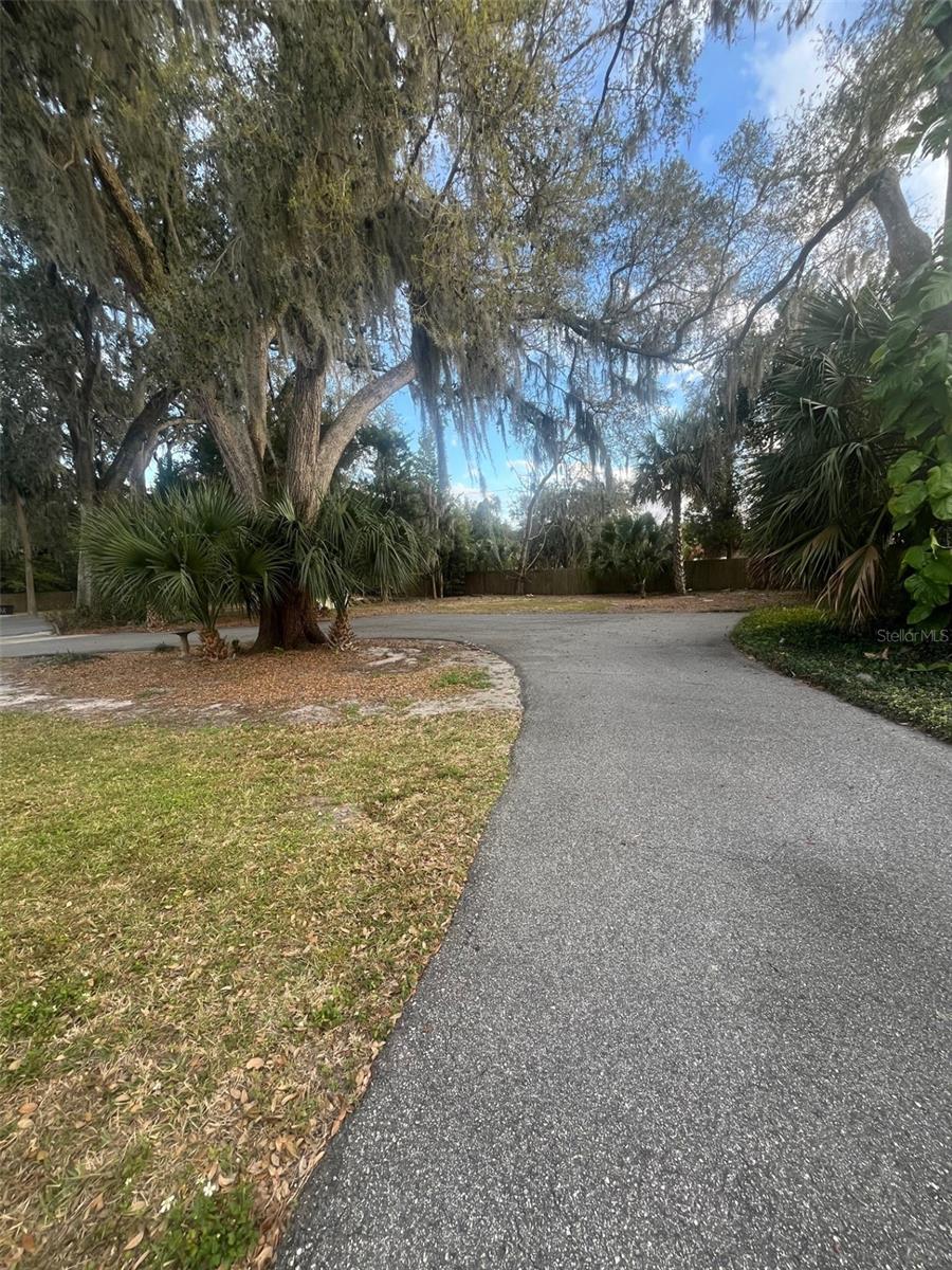 APOPKA REV - Commercial Lease