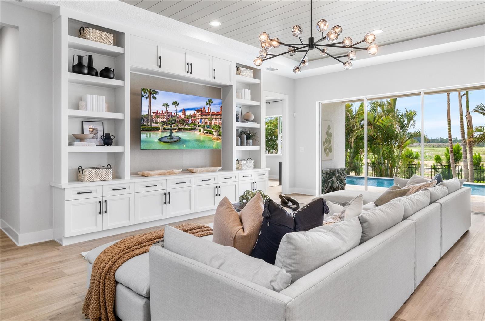 1772 STONECLIFF DRIVE