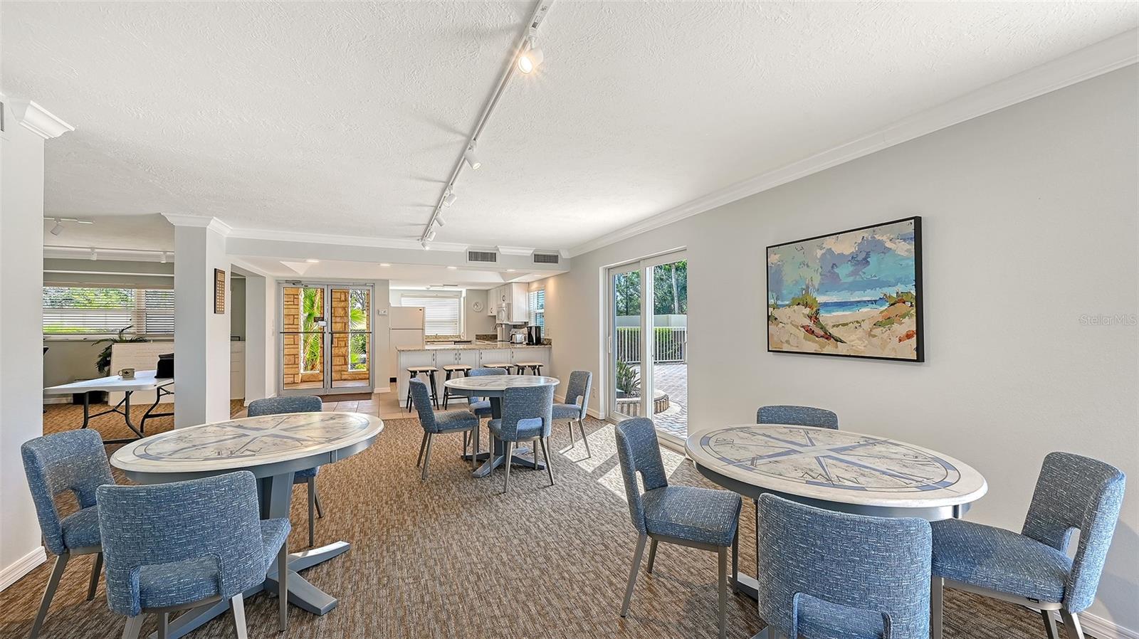 TIFFANY PLAZA - Residential