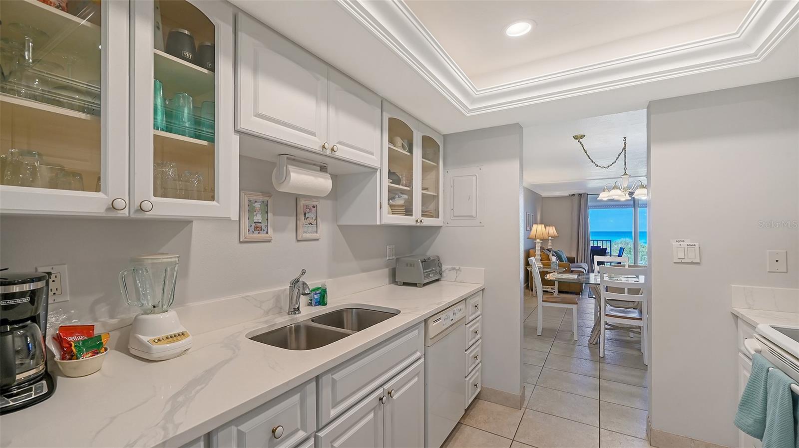 TIFFANY PLAZA - Residential