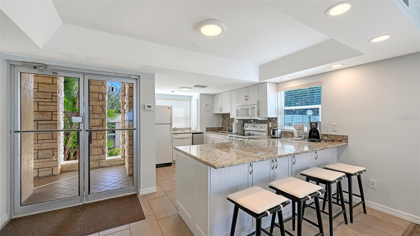 TIFFANY PLAZA - Residential