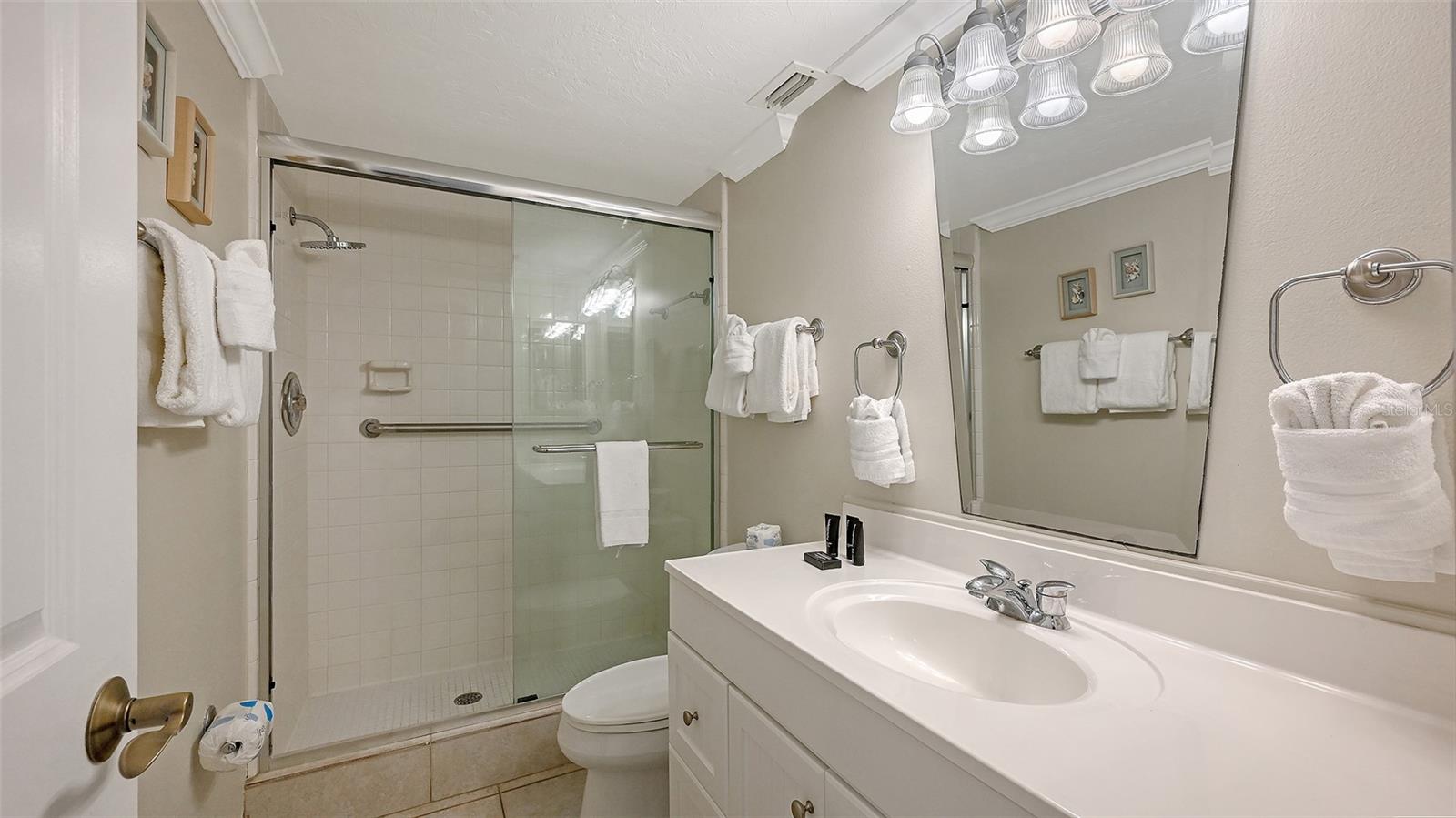 TIFFANY PLAZA - Residential