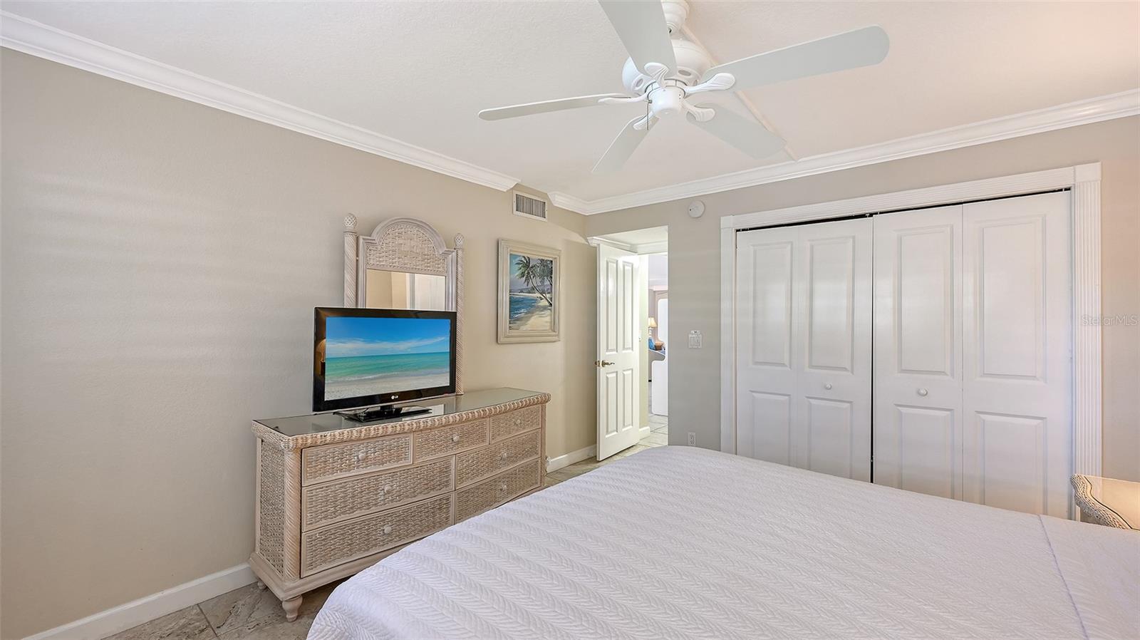 TIFFANY PLAZA - Residential