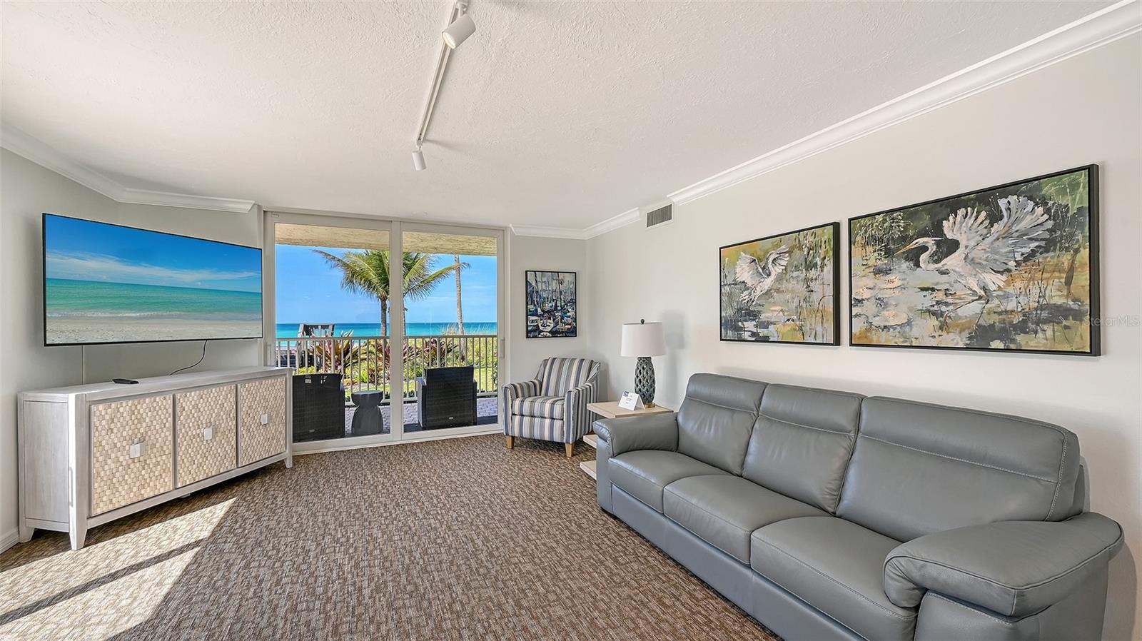 TIFFANY PLAZA - Residential