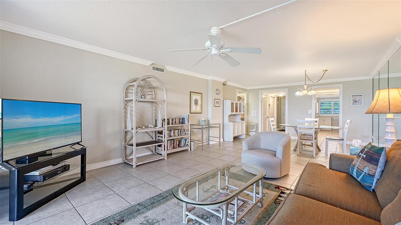 TIFFANY PLAZA - Residential