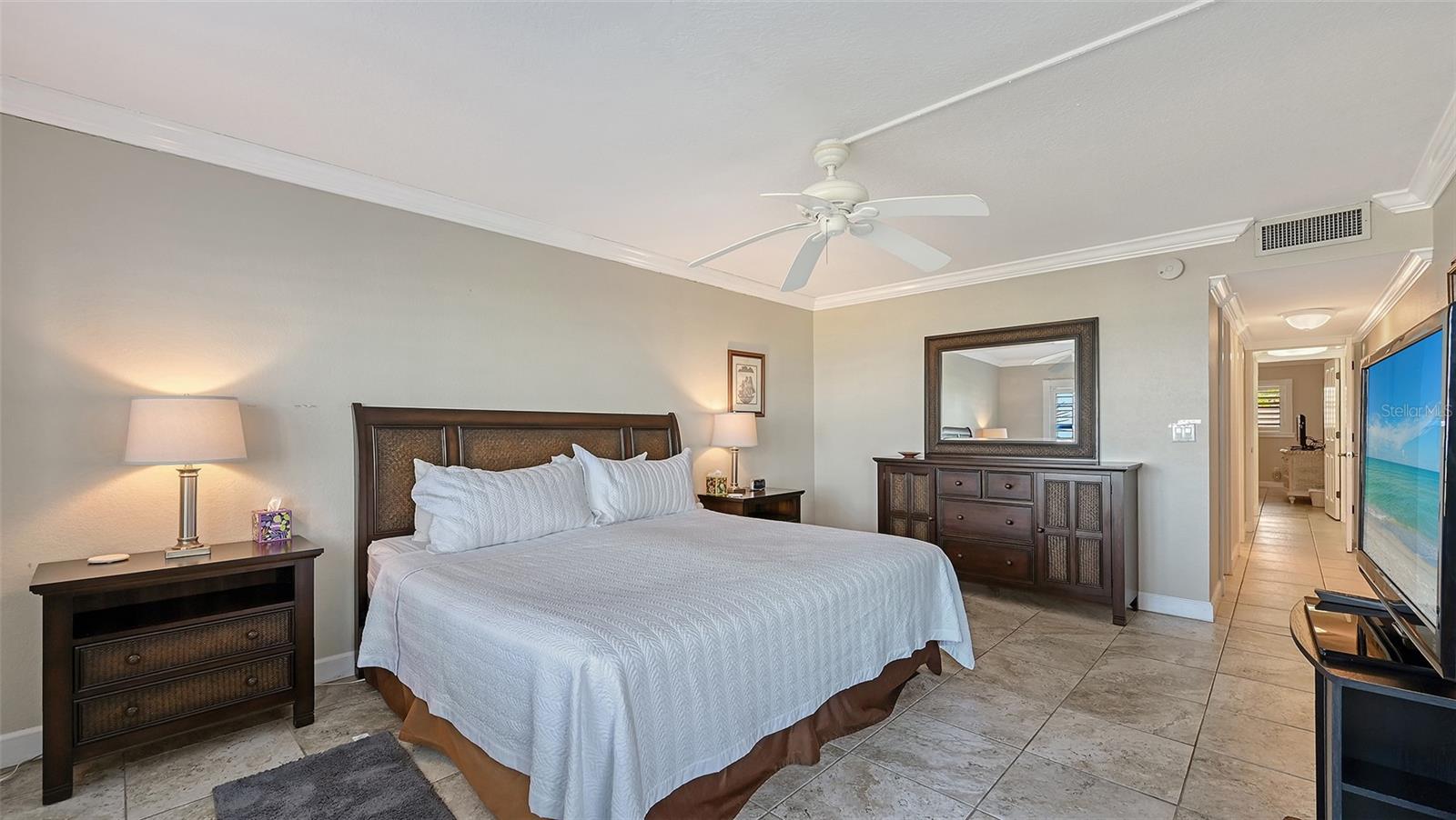 TIFFANY PLAZA - Residential