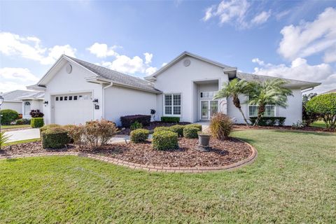 Photo of 2636 Huntington Hills Drive, Lakeland, FL 33810 (MLS # L4956700)