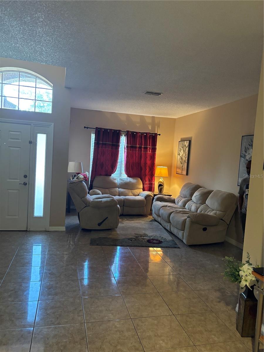 468 ACACIA TREE WAY