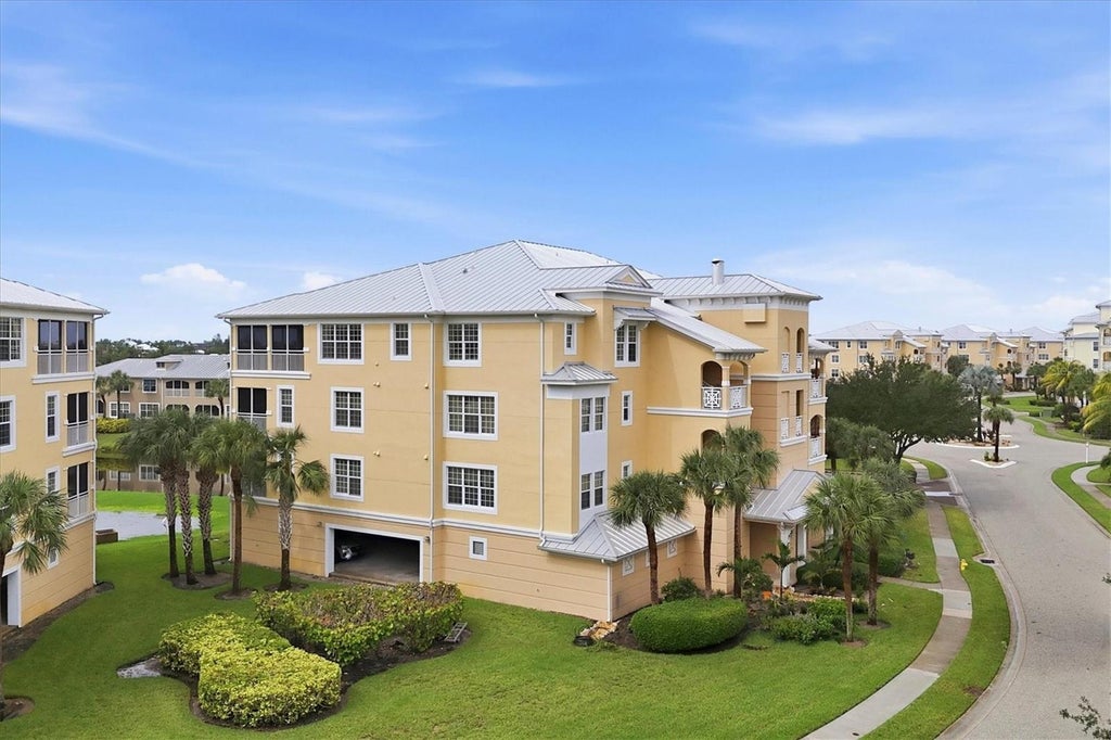 Photo of 10520 Amberjack Way #301, Englewood, FL 34224 (MLS # D6149113)
