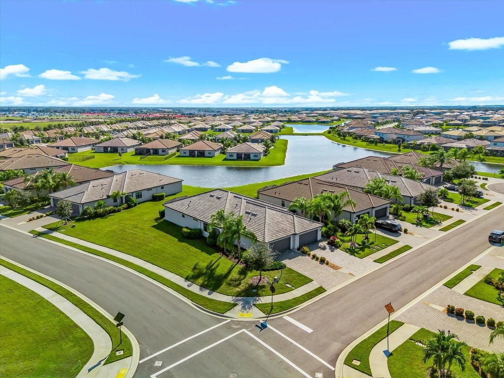 Photo of 15942 Clear Skies Place, Bradenton, FL 34211 (MLS # A4707852)