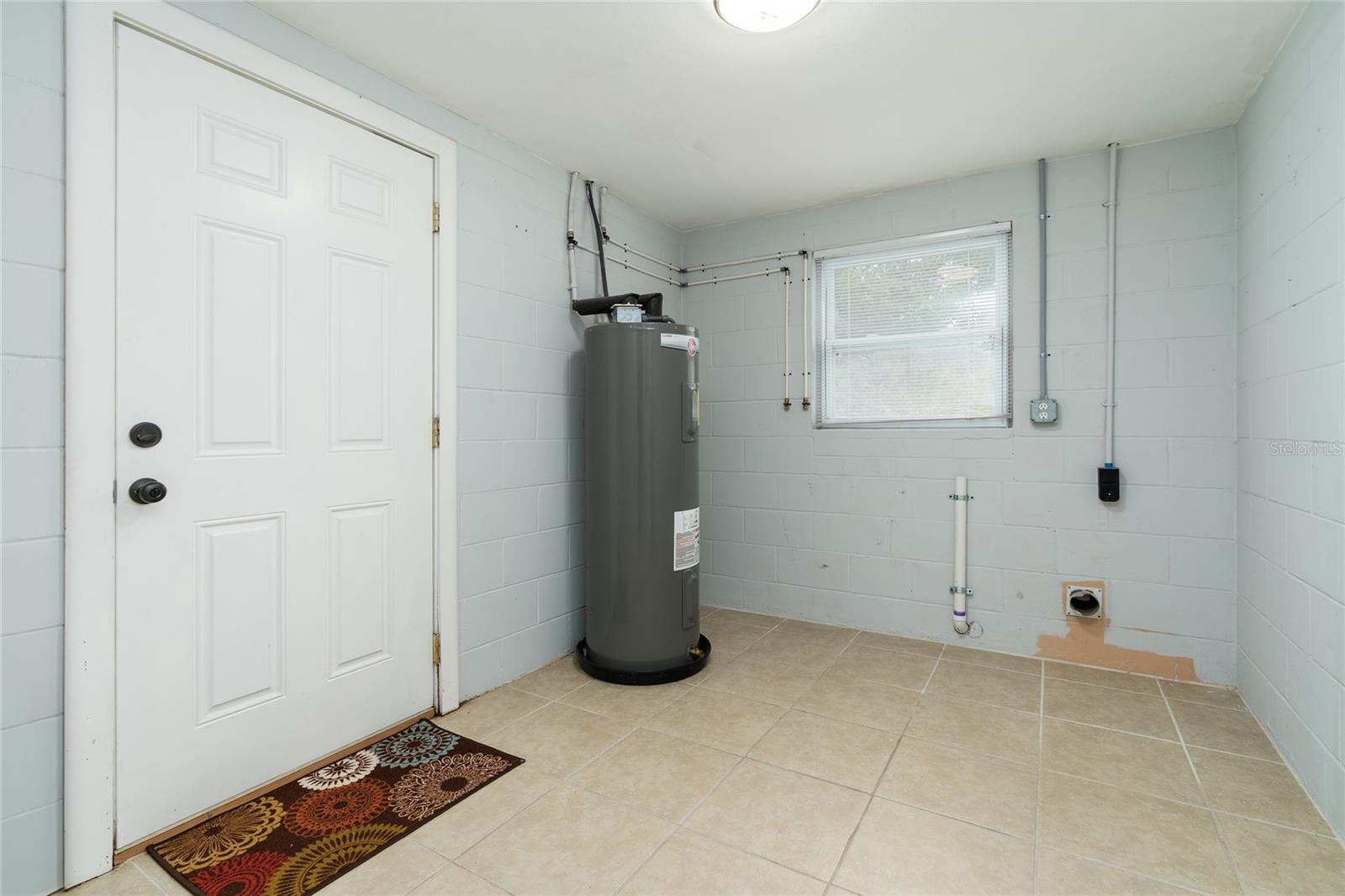 PLANTATION ESTATES UNIT 25 - Residential