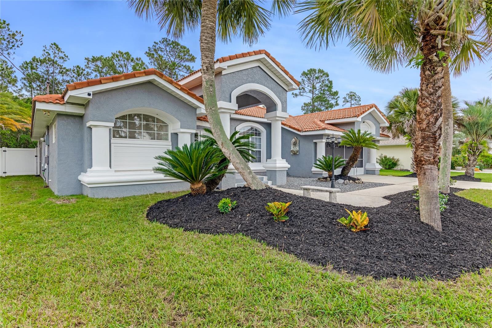 35 WOODHOLLOW LANE