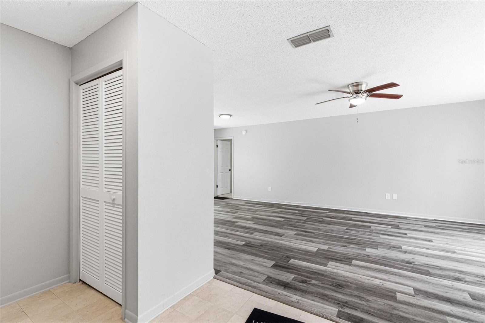 COUNTRY PLACE WEST UNIT III - Residential