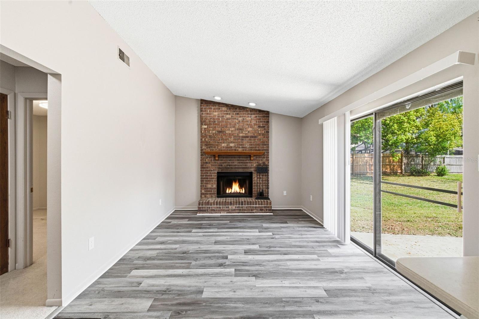 COUNTRY PLACE WEST UNIT III - Residential