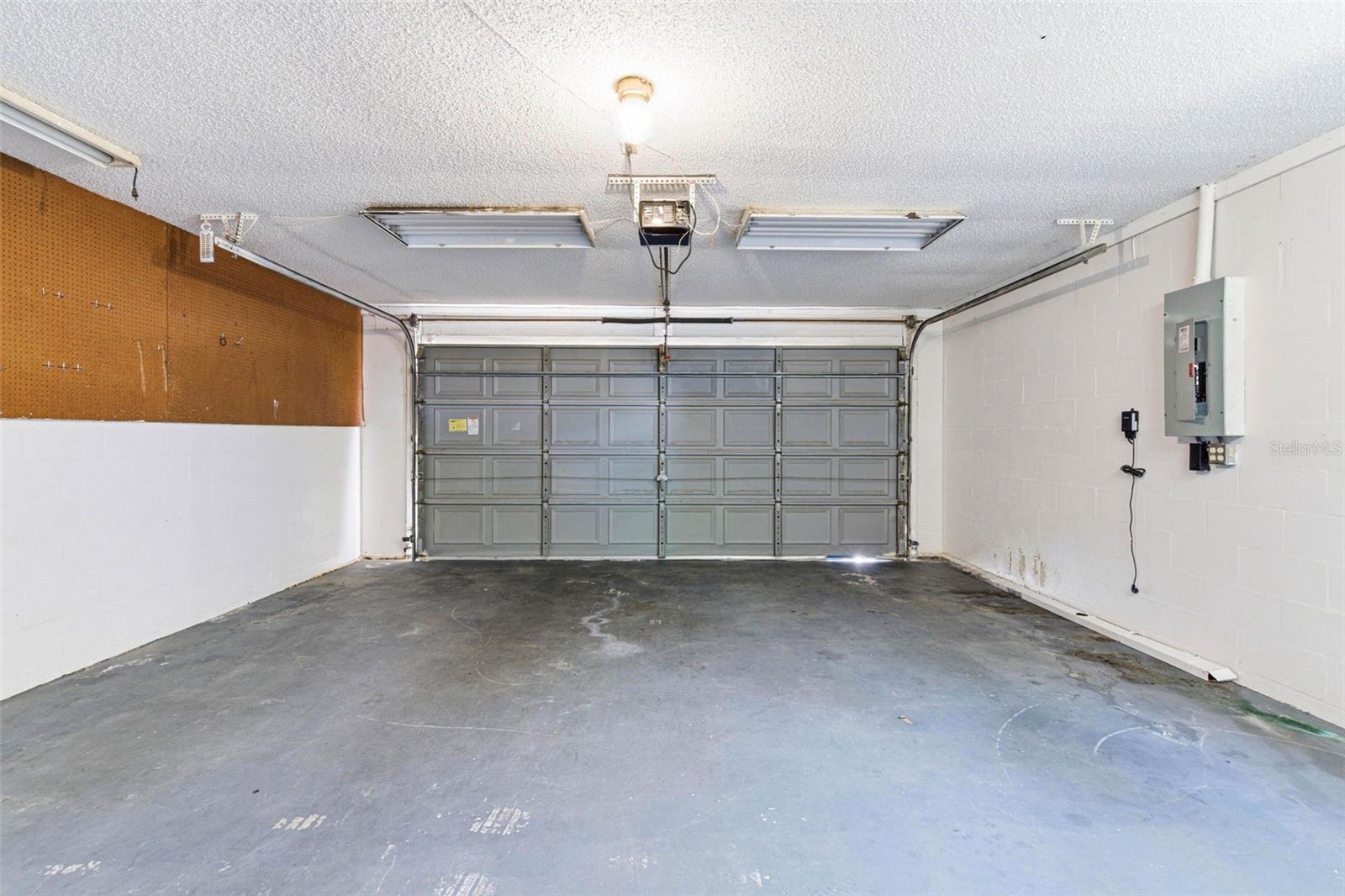 COUNTRY PLACE WEST UNIT III - Residential