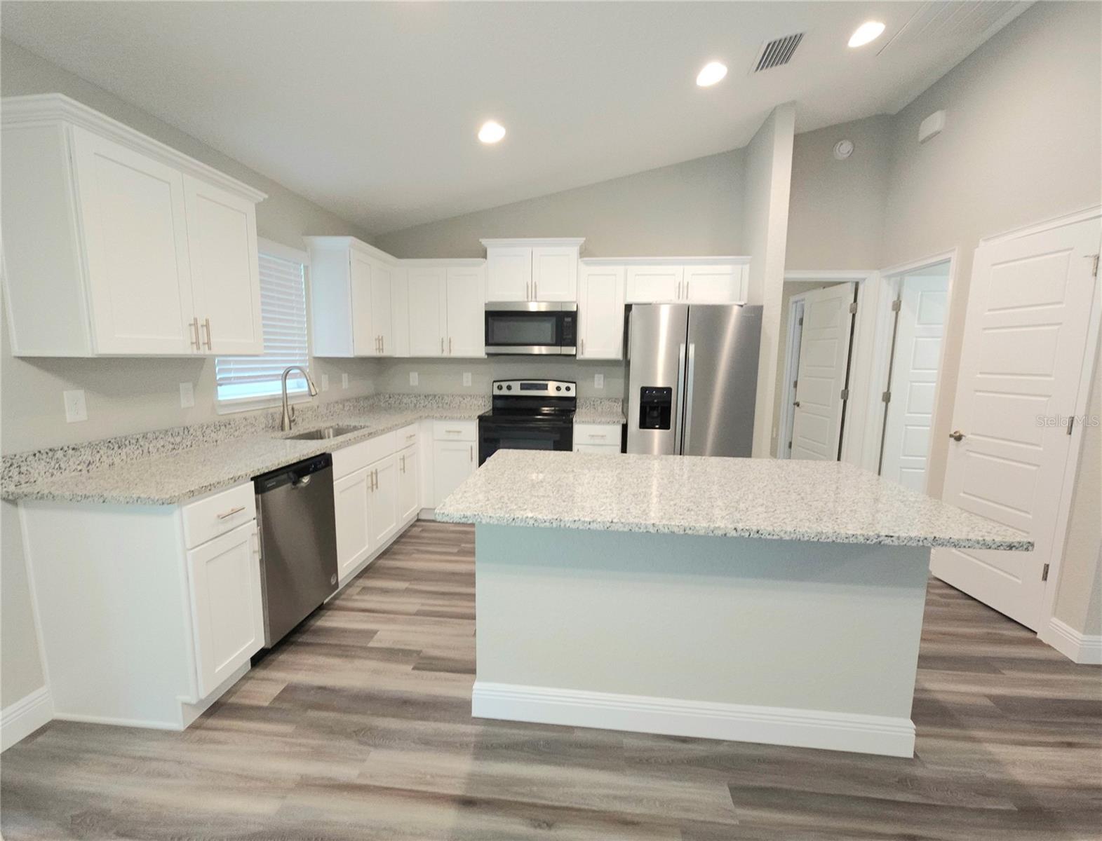 CITRUS SPGS UNIT 20 - Residential Lease