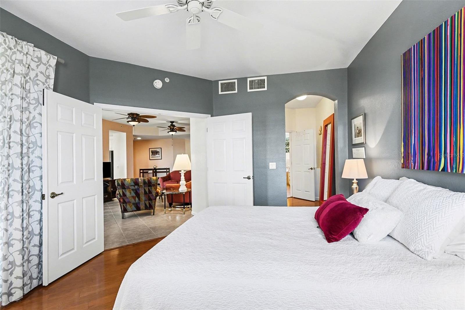 RIVERWOOD - Residential