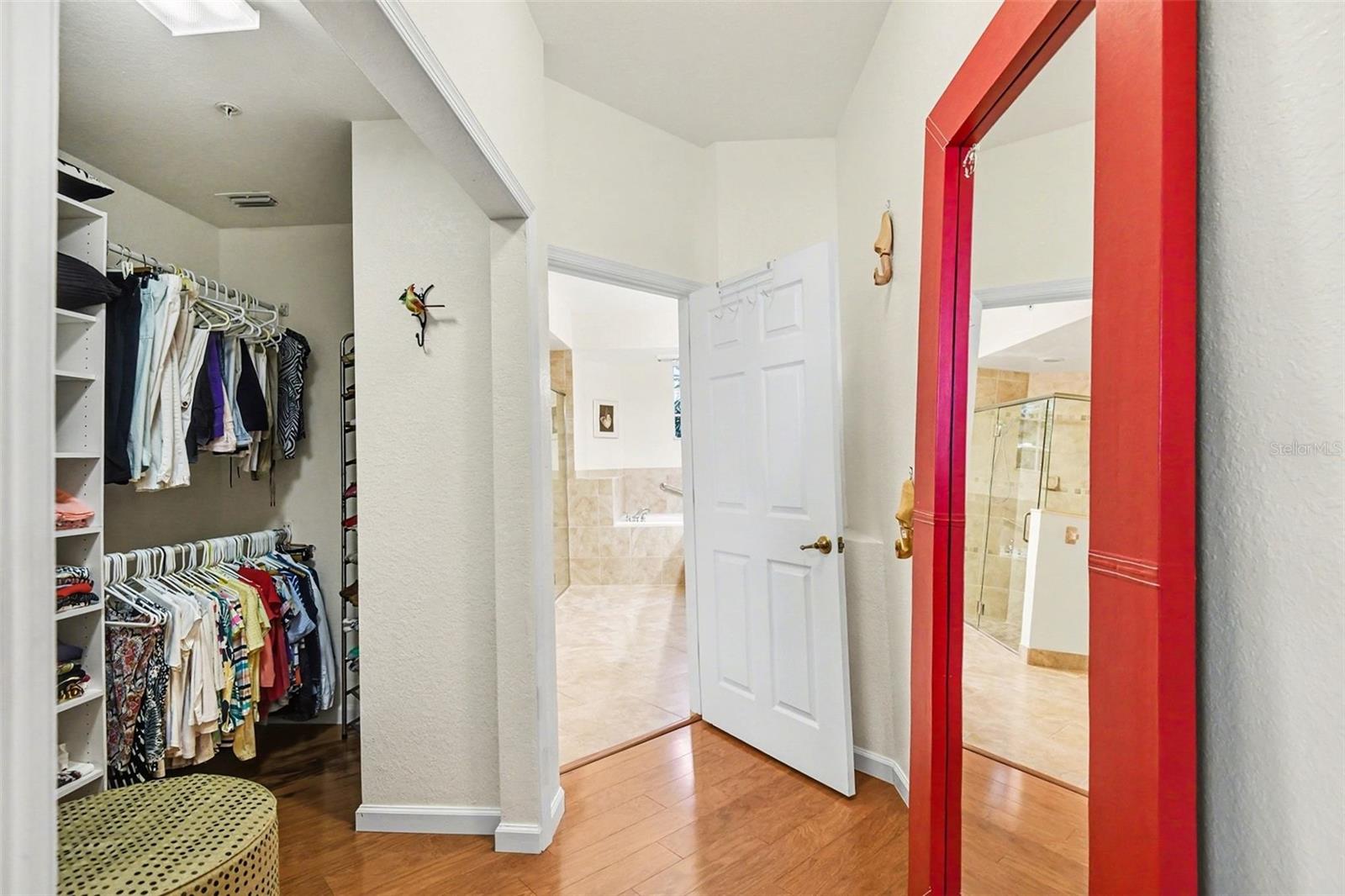 RIVERWOOD - Residential