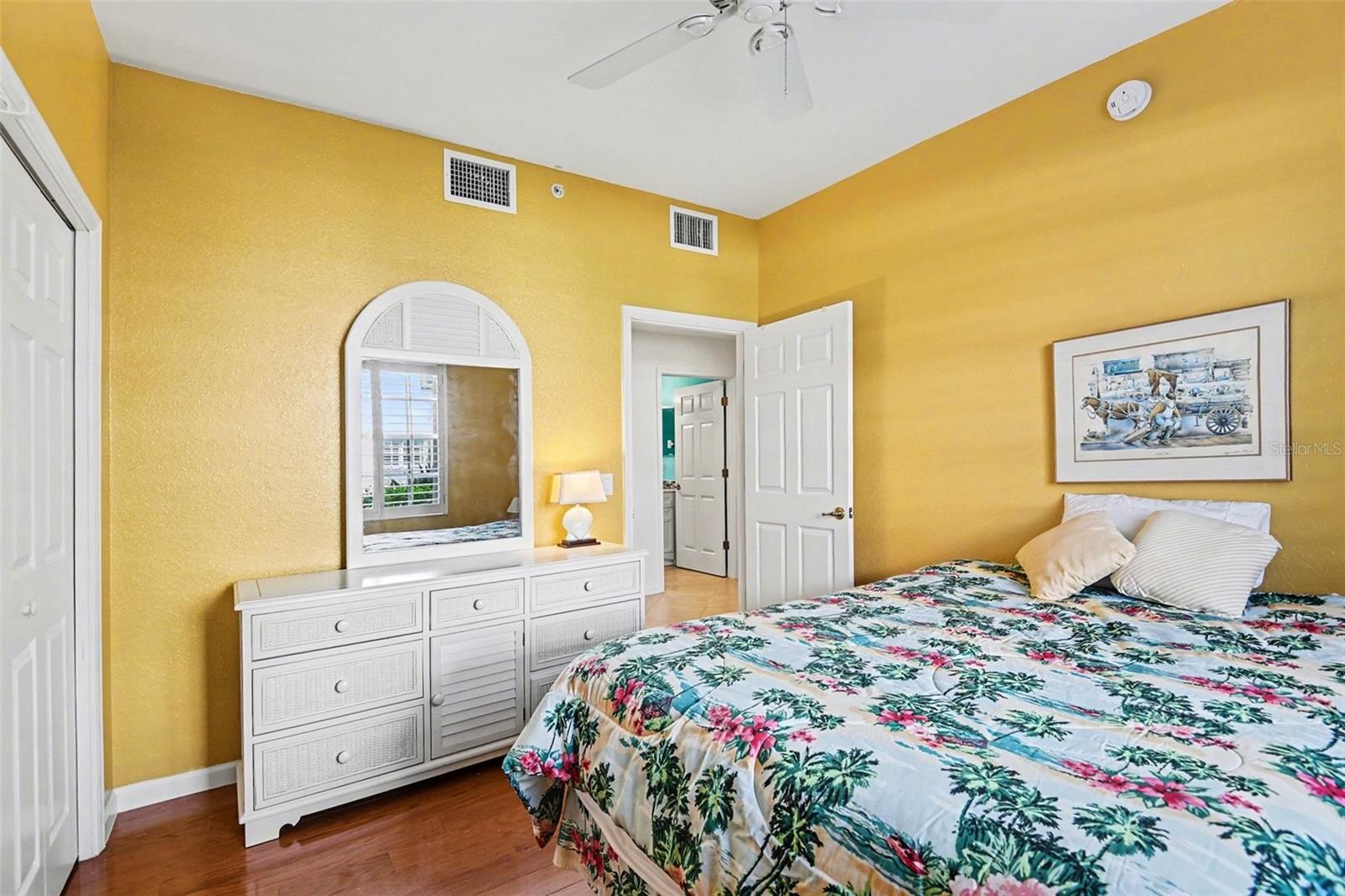 RIVERWOOD - Residential