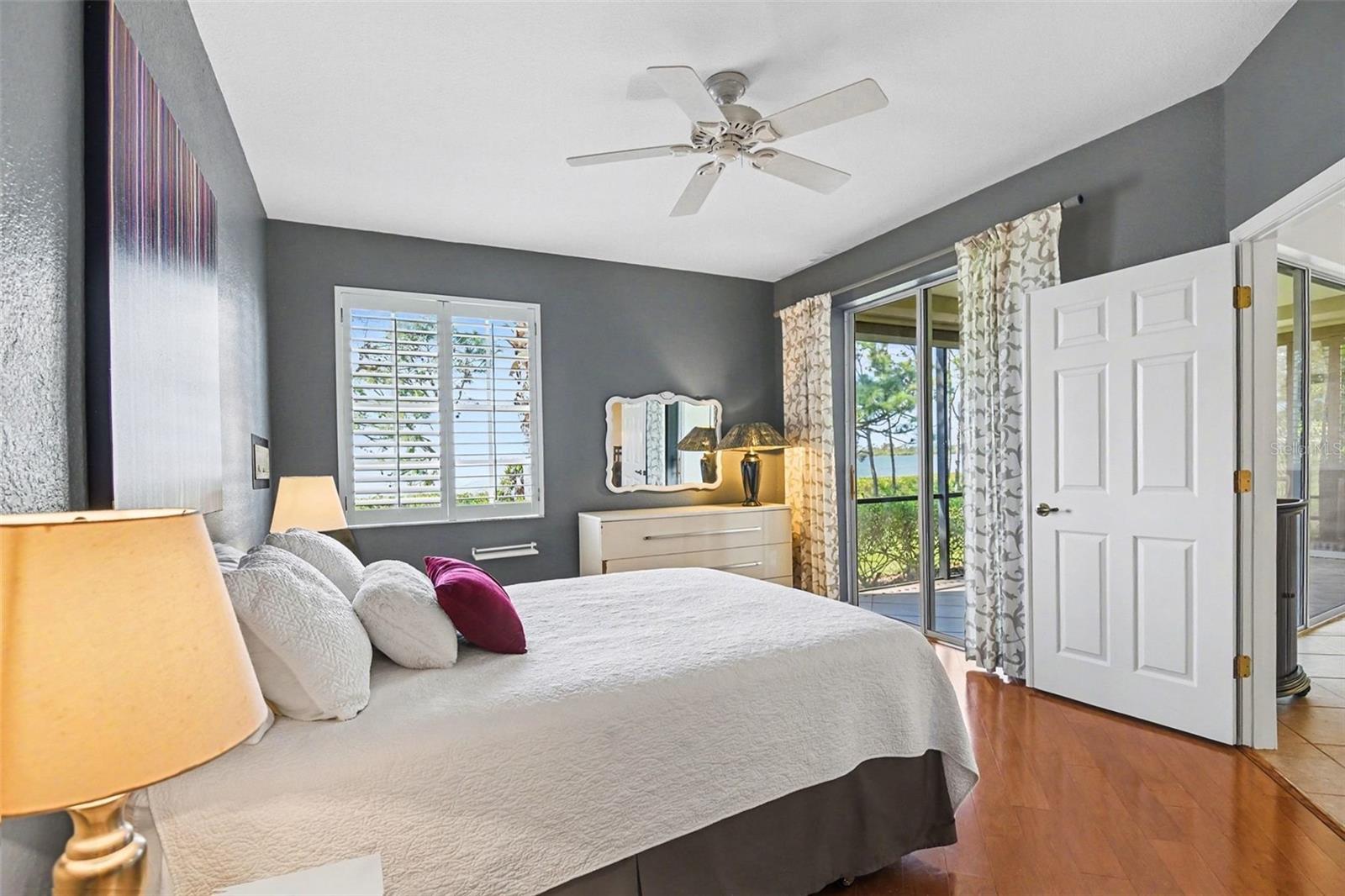 RIVERWOOD - Residential