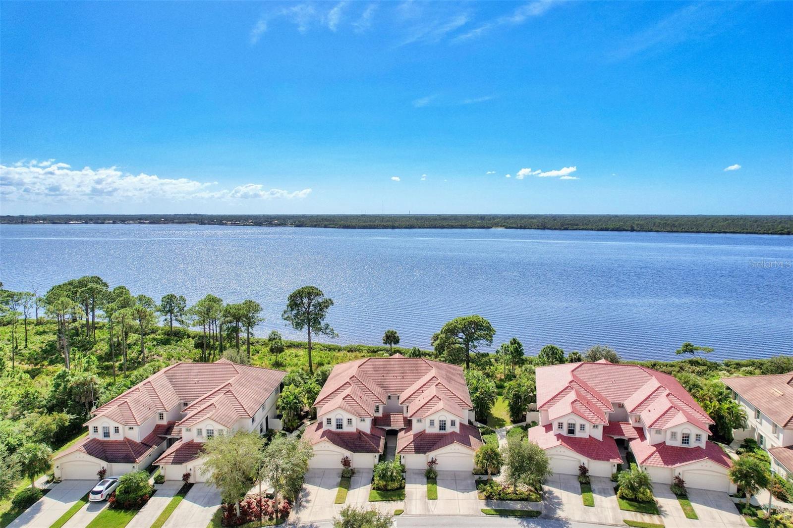 RIVERWOOD - Residential