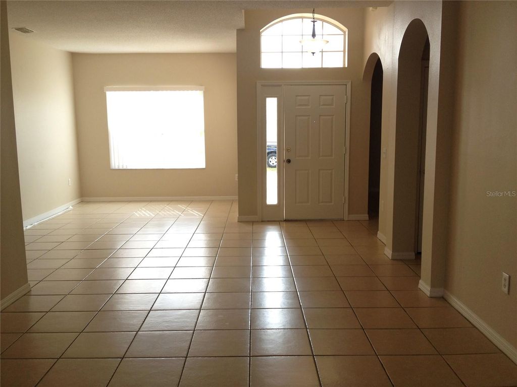 Photo of 76 Alicante Court, Kissimmee, FL 34758 (MLS # S5133510)