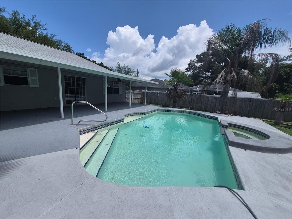 Photo of 9 Teak Way Drive, Ocala, FL 34472 (MLS # OM727230)