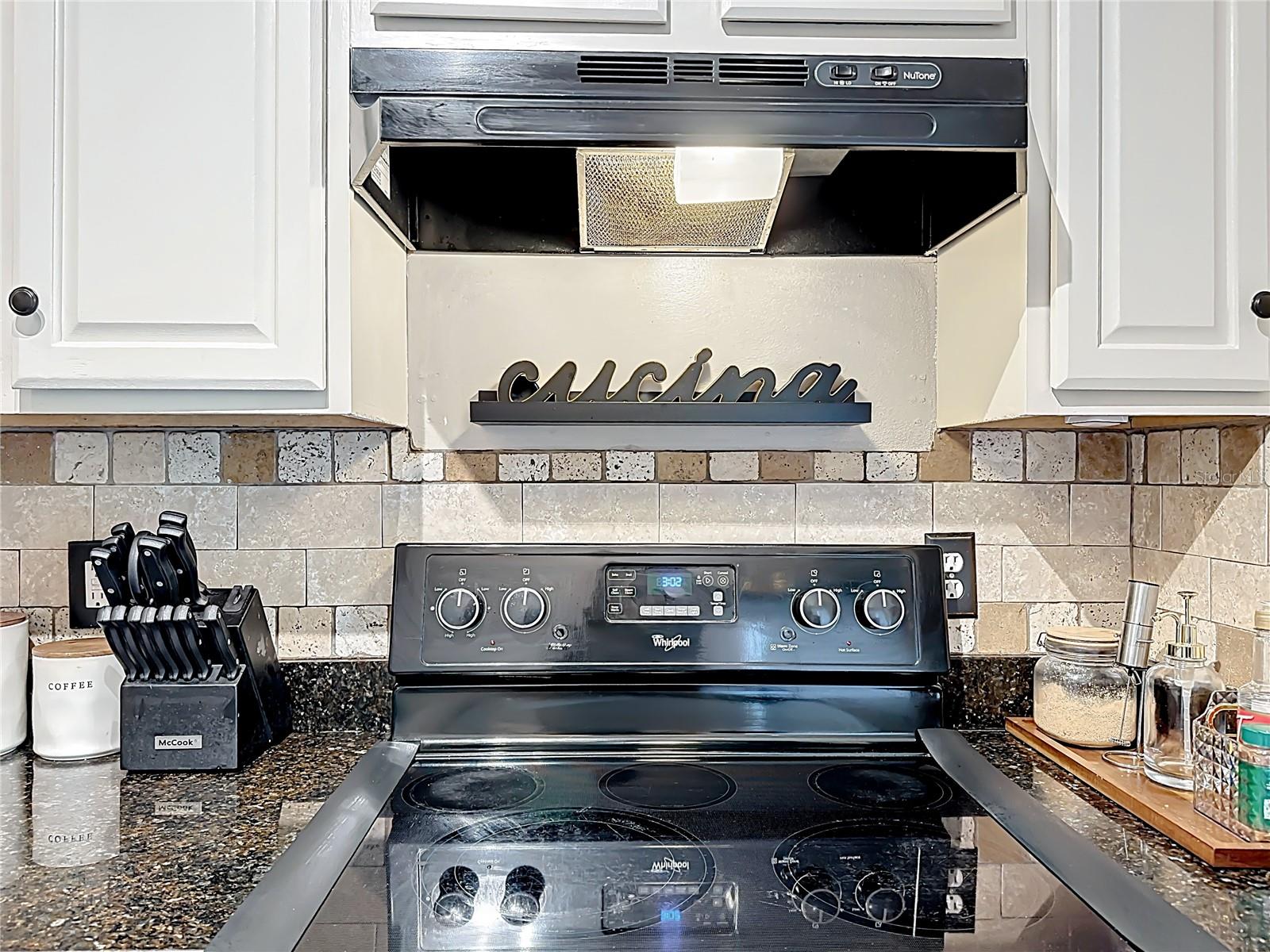 ISLANDS PH 04 - Residential