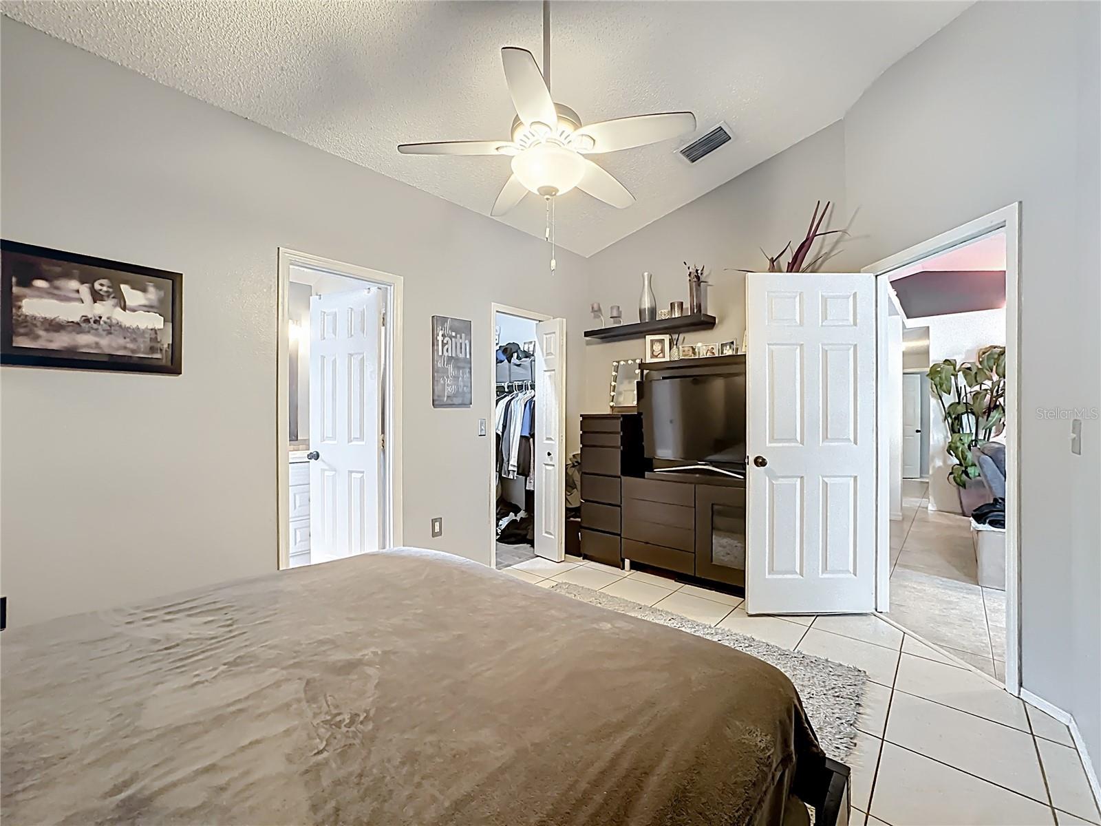 ISLANDS PH 04 - Residential