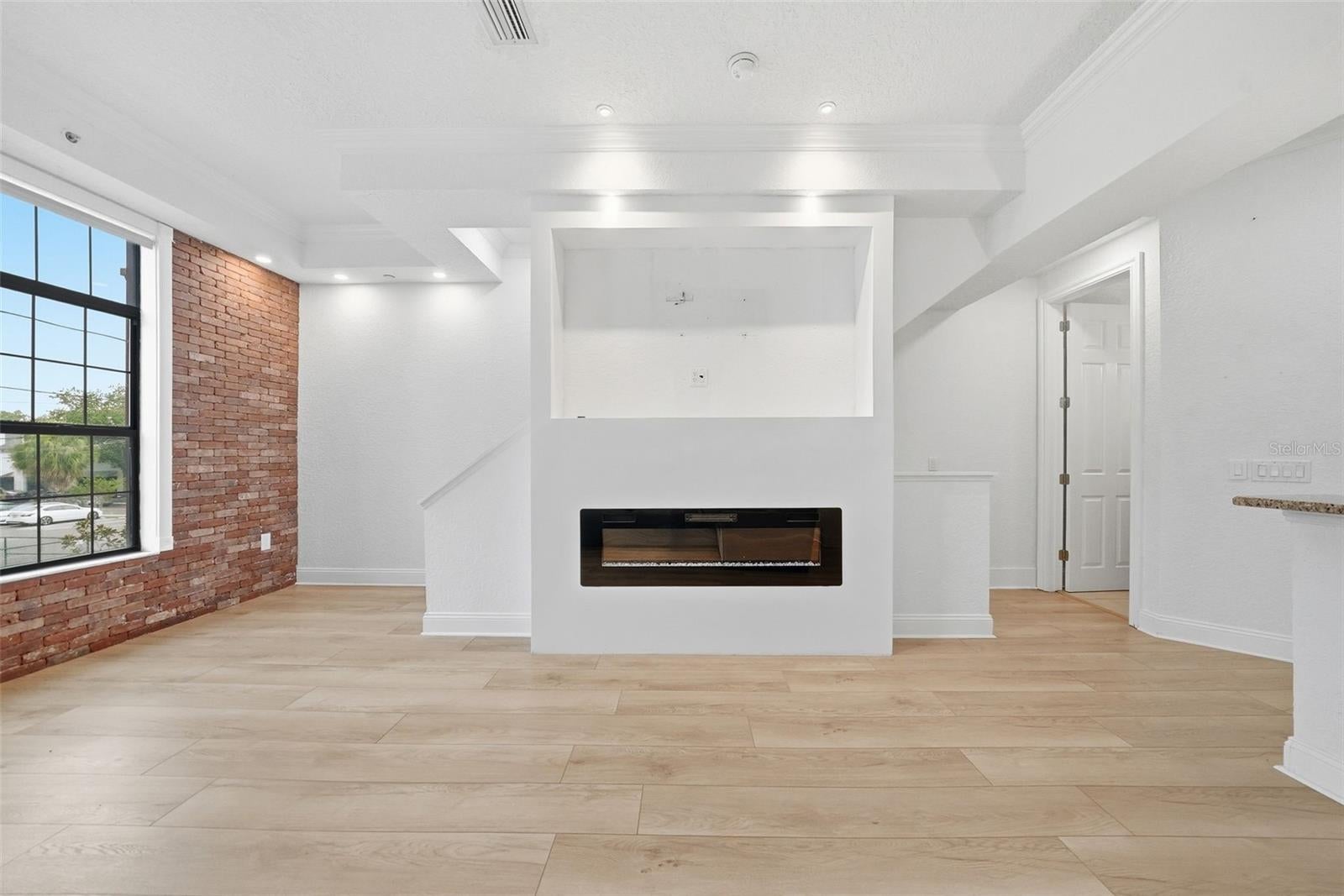 2236 SOHO BAY COURT